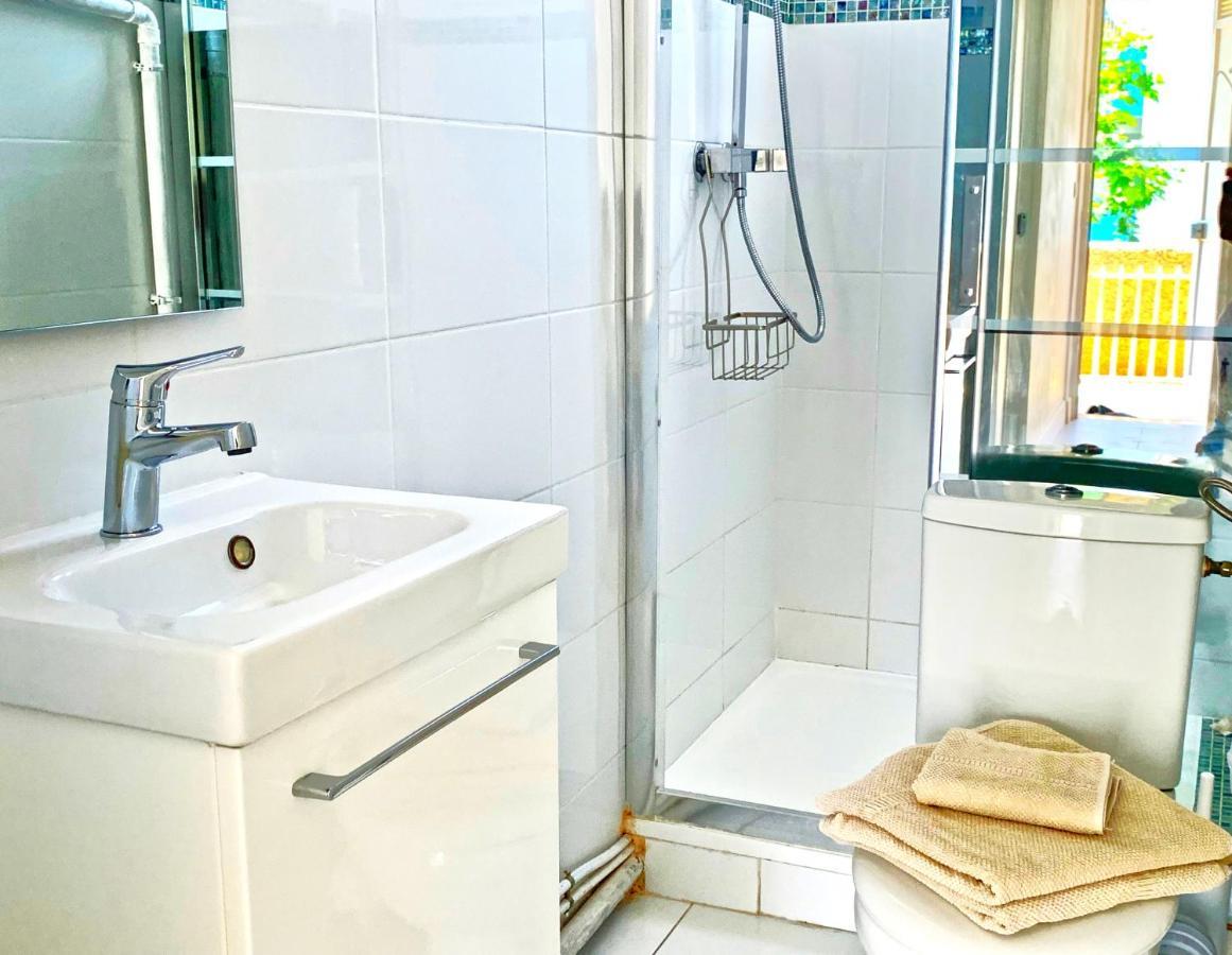 Blue Summer Vibes Apartment For 4P, Ac, Balcony, Parking, Beach At 50M, Spa Access -4 لا سيوتا المظهر الخارجي الصورة
